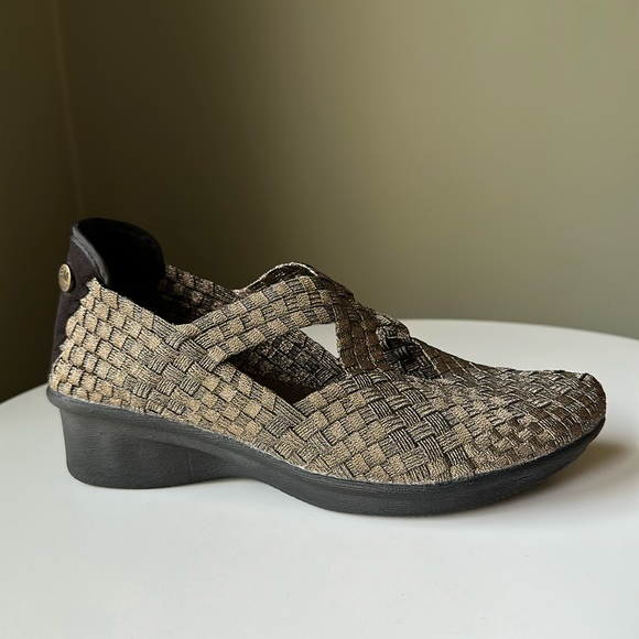BERNIE MEV Metallic Gold Wedge Platform Pull on Shoes EU 36 EUC - Picture 1 of 12